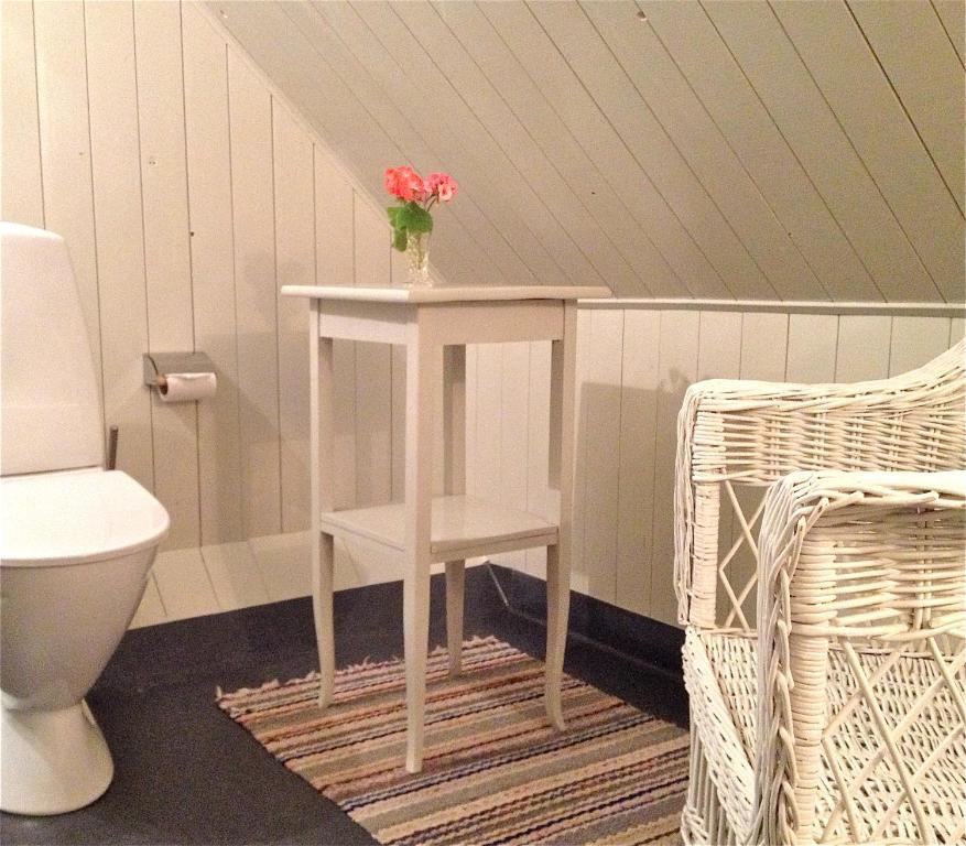 Vildrosor & Hoens Hagstad Room photo