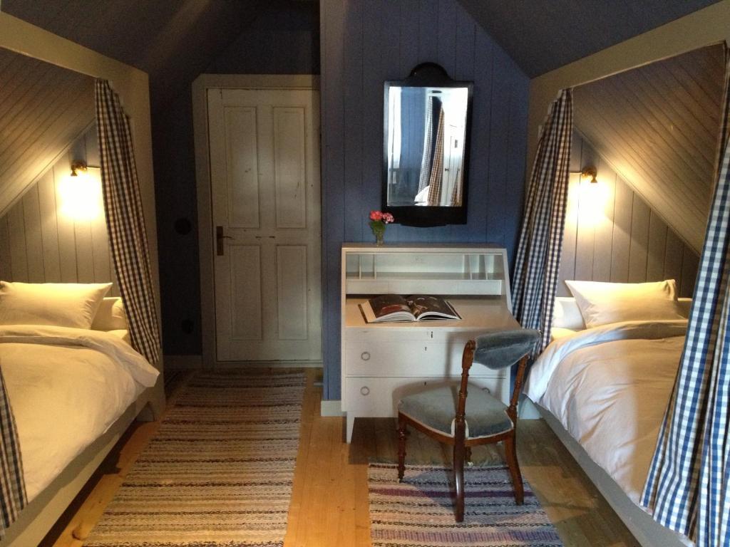 Vildrosor & Hoens Hagstad Room photo